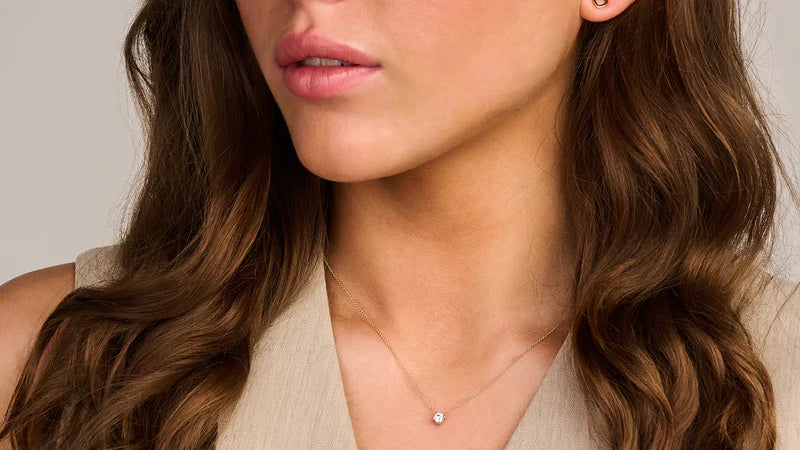 Goldschmuck richtig pflegen – So behält er seinen Glanz